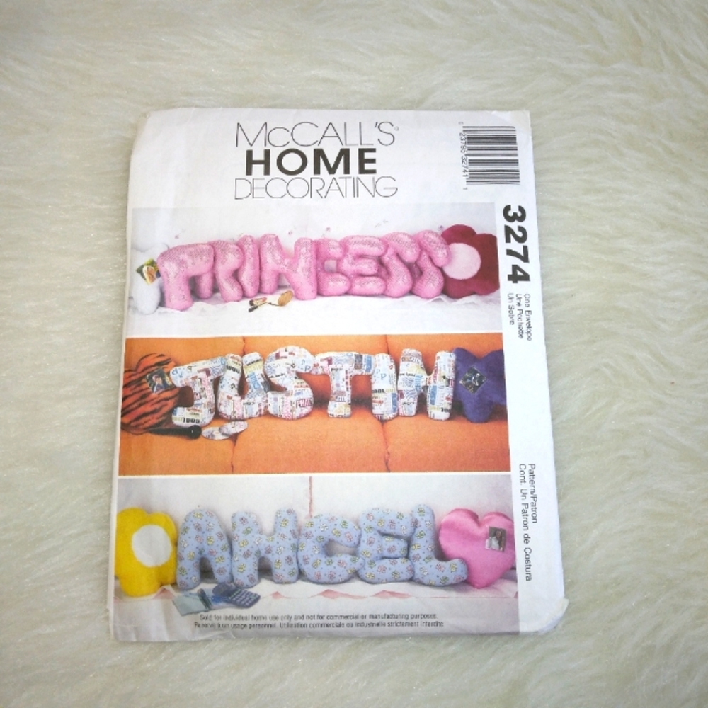 MCCALL'S 3274 Novelty Alphabet pillows and star, heart, flower